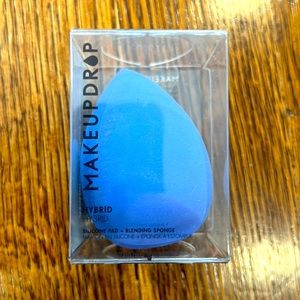 Makeupdrop blending sponge